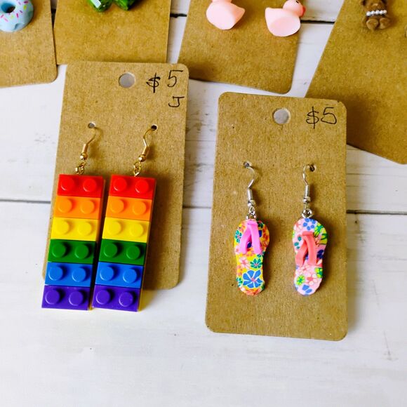 NEW 10 Pairs Novelty Funky 3D Earrings Beer, Flipflops, Cake, Lego Reseller Lot - Picture 3 of 5